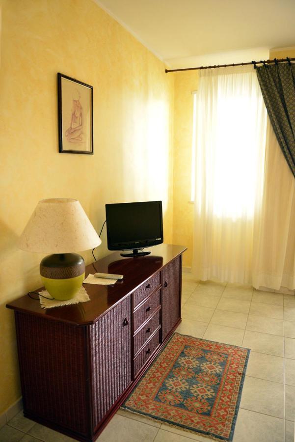 Hotel Blue Rose'S Месане Екстериор снимка